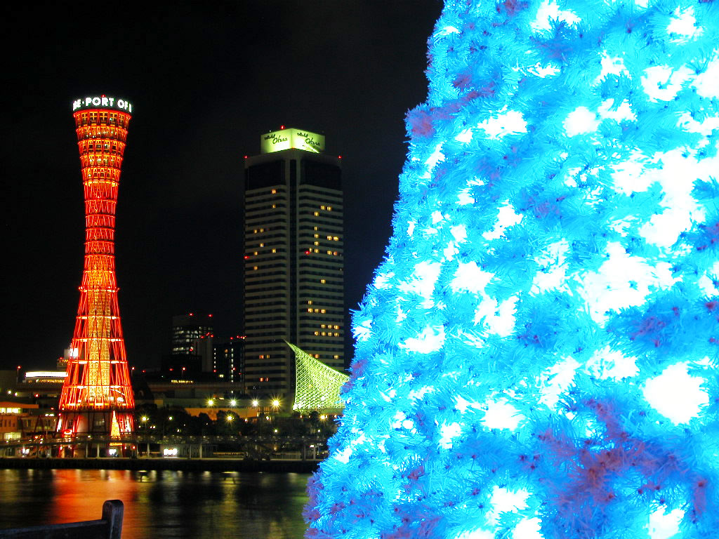 The night view of Port Tower Hotel Okura