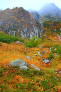 とても迫力のある山頂付近640×960