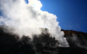 地獄谷の噴気1680×1050