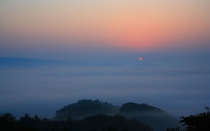 佐用の朝霧・雲海1440×900