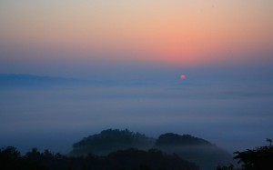 佐用の朝霧・雲海1280×800